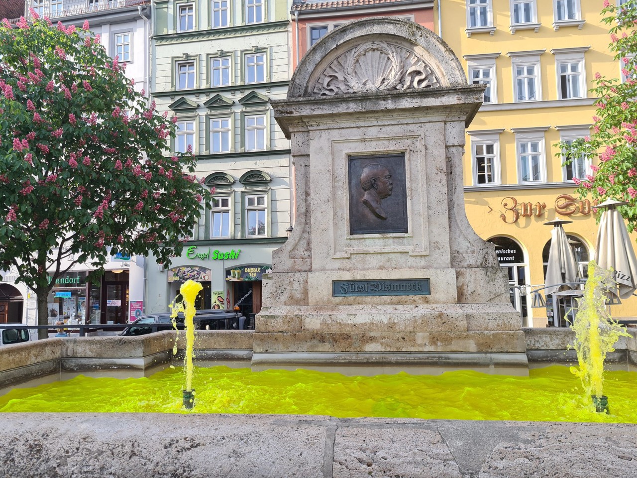 Ziemlich gelb: Die Farbe lässt Facebook-Nutzer in Jena spekulieren. 