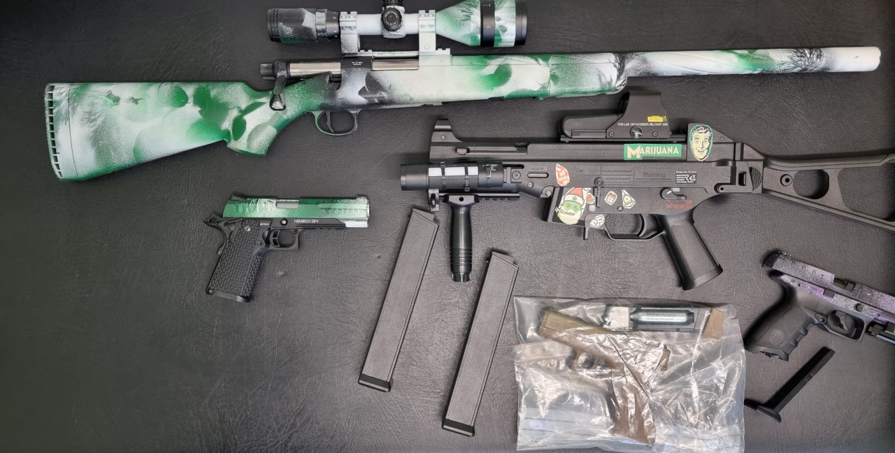 Diese Waffen wurden von der Polizei in Erfurt sichergestellt.
