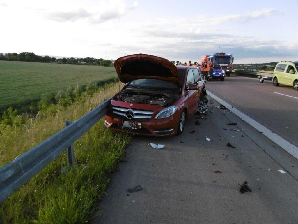 Heftiger Crash auf der A71 in Thüringen! 