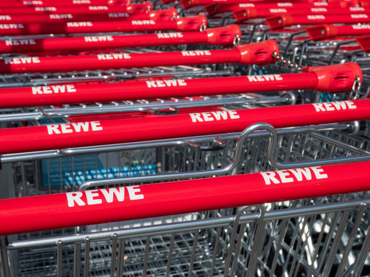 Ein Rewe in Jena ist Supermarkt des Jahres 2022. (Symbolbild)