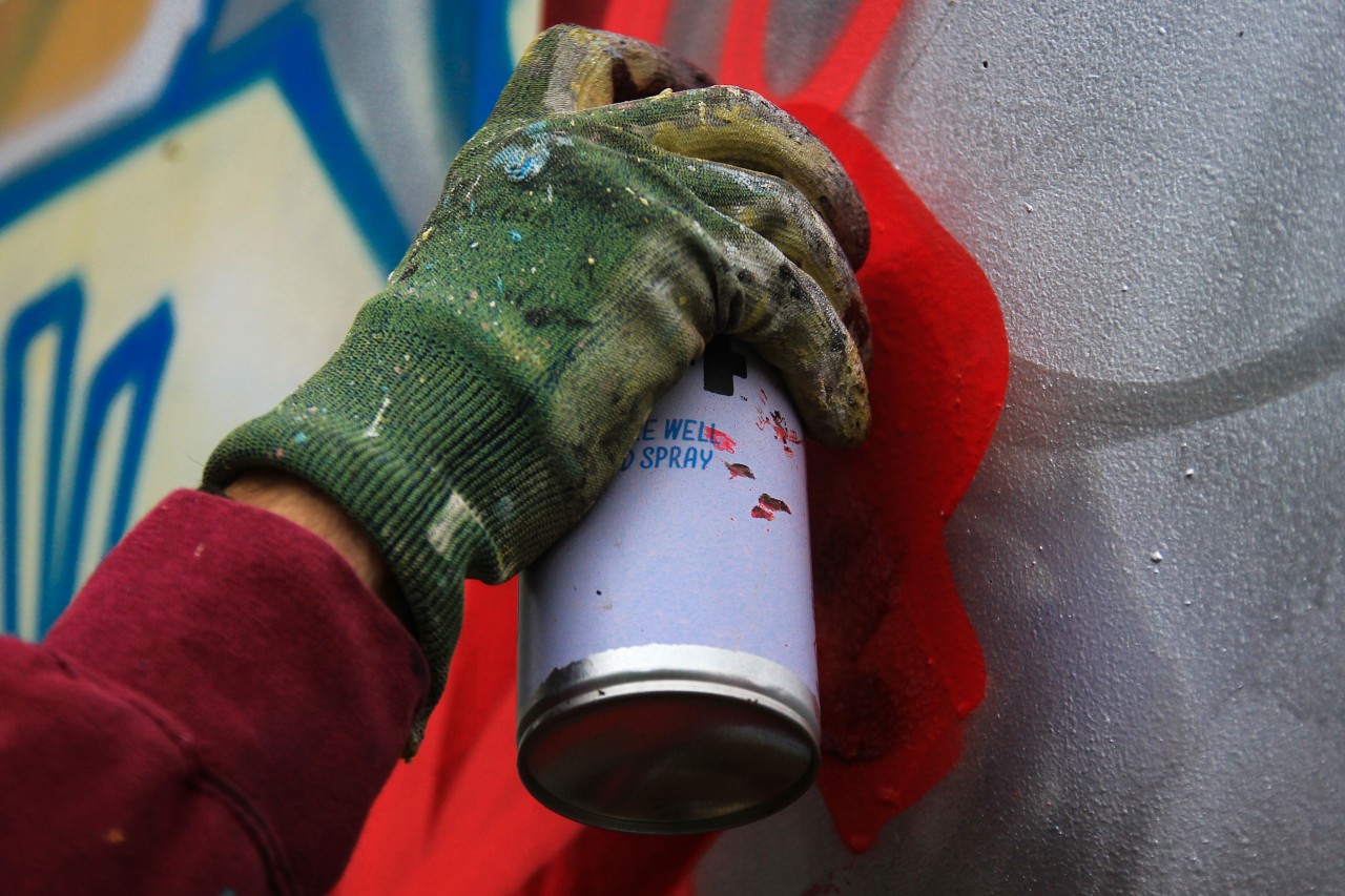 Die Graffiti-Bande aus Suhl soll für etliche großformatige Schmierereien verantwortlich sein. (Symbolbild)
