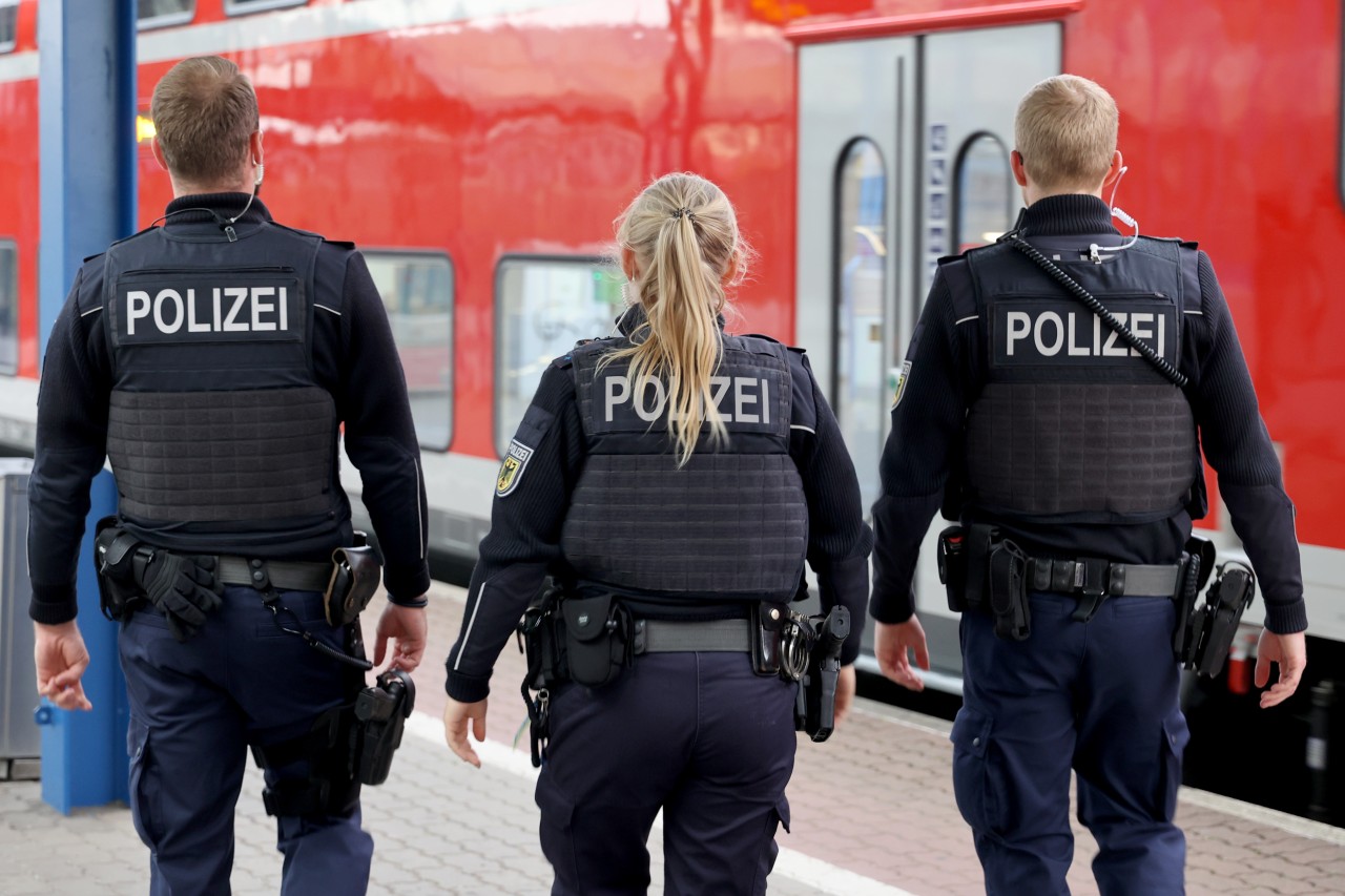 Der Thüringer hat am Pfingstsonntag einen Einsatz der Polizei ausgelöst. (Symbolbild)
