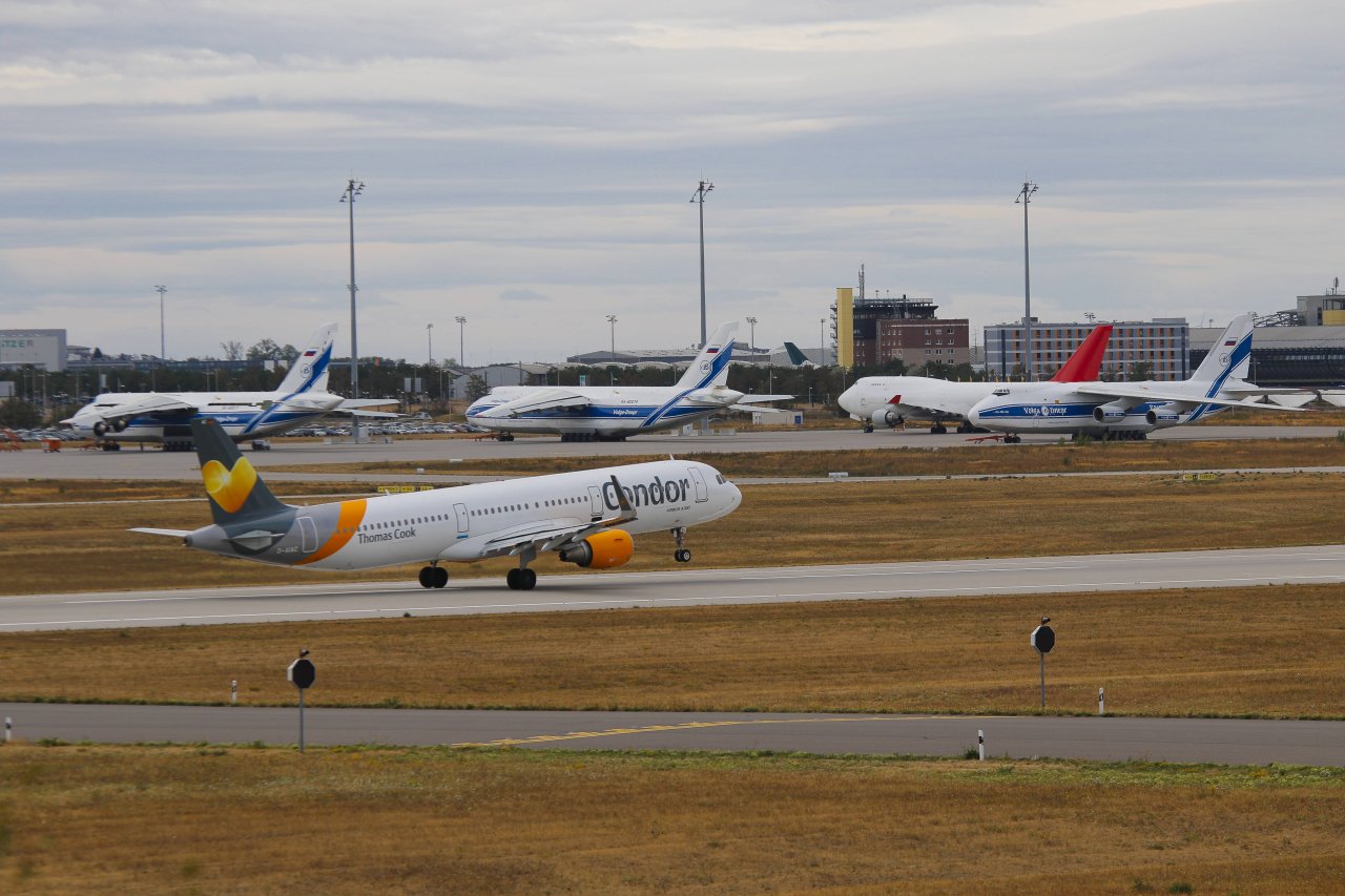 Flughafen Leipzig Passagiere in Angst! Fliegt mein Flieger ohne mich