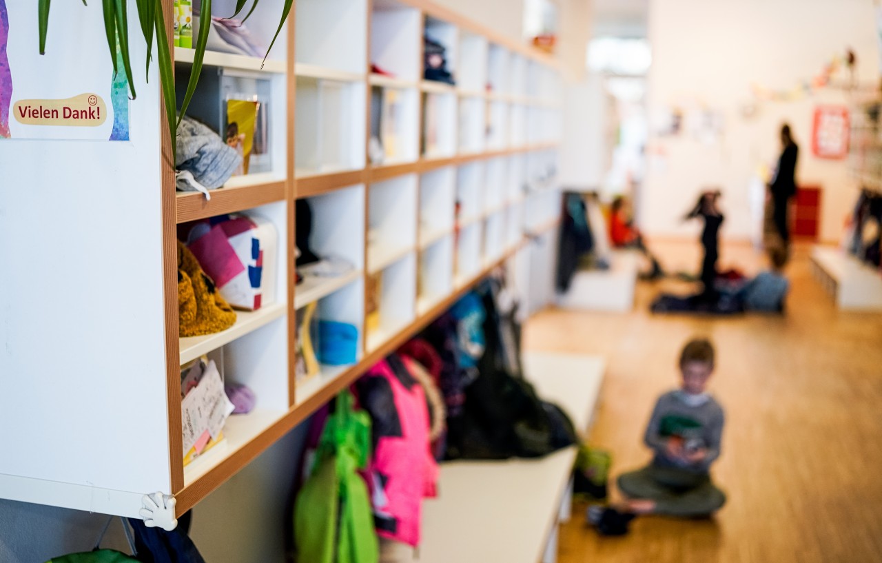 Der Kindergarten aus Hildburghausen hat einige Mängel – und muss deswegen wieder schließen. (Symbolbild)