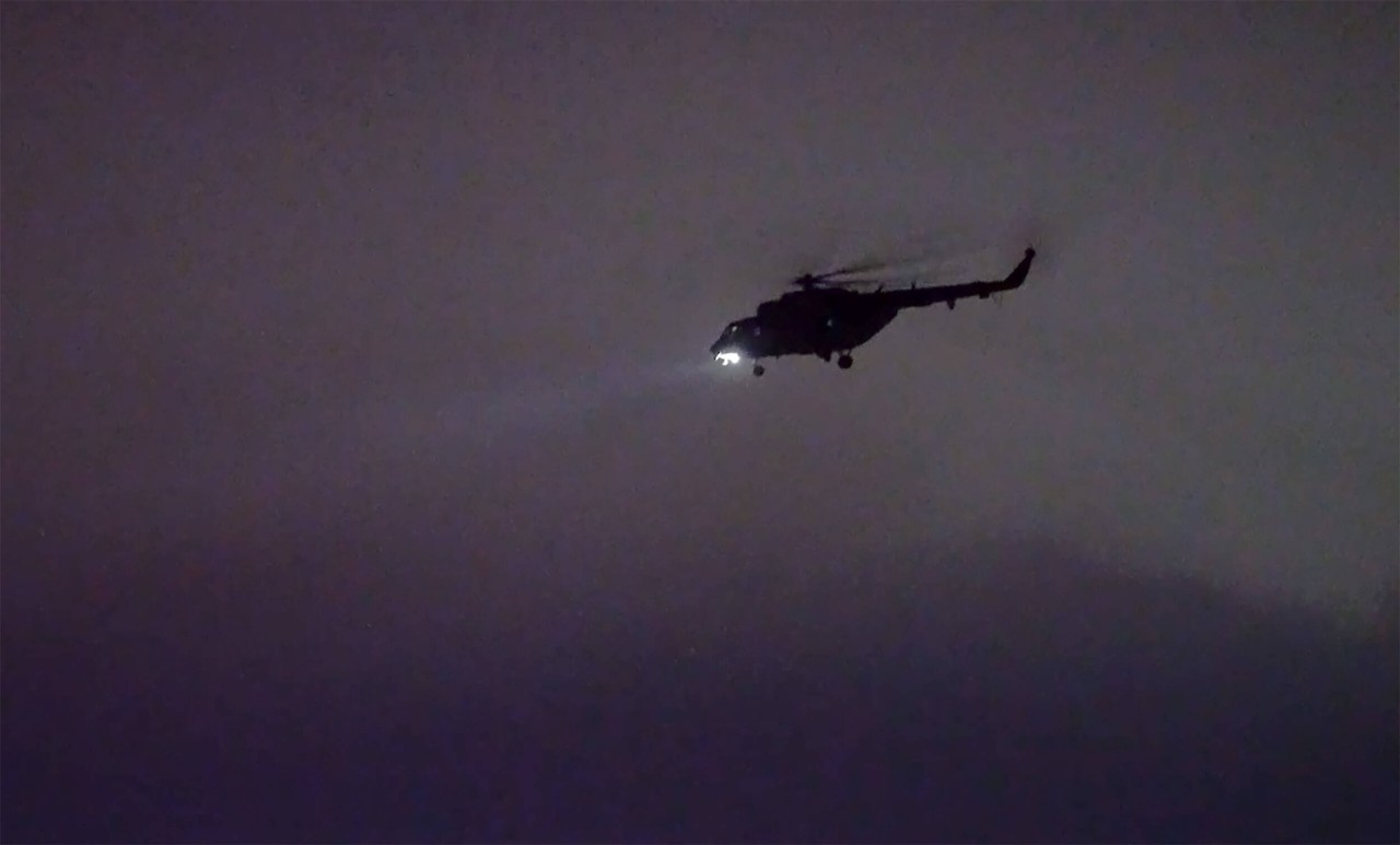Im Wartburgkreis ist in der Nacht zu Freitag ein Helikopter am Himmel gekreist. (Symbolbild) 