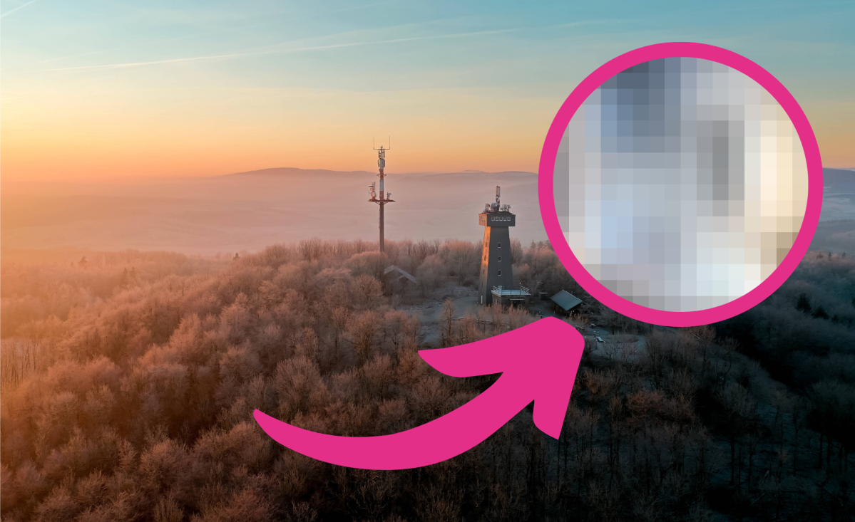 Rhön von oben mit Pfeil auf verpixeltes Bild