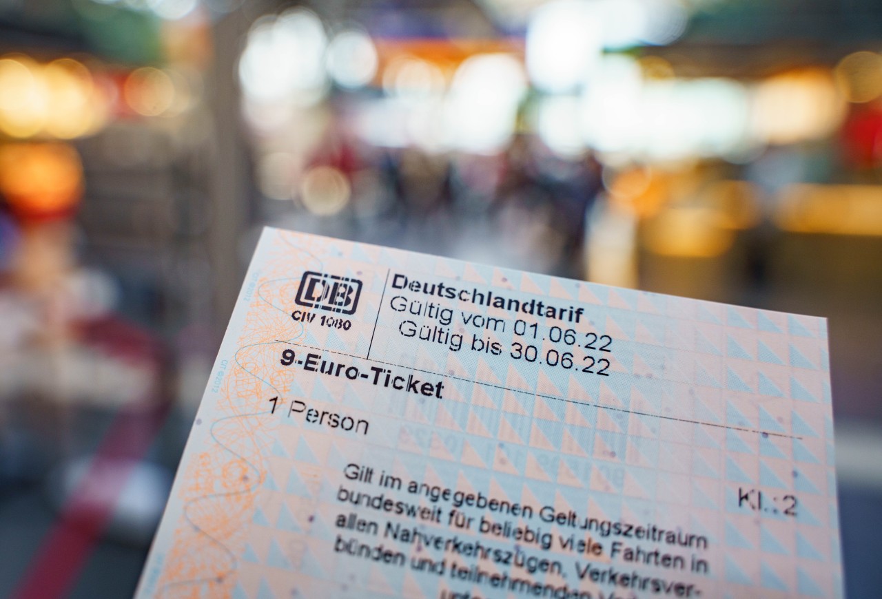 Zeit des 9-Euro-Ticket fast vorbei! Deshalb startet in Weimer bald der reguläre Kartenverkauf wieder. (Symbolbild)