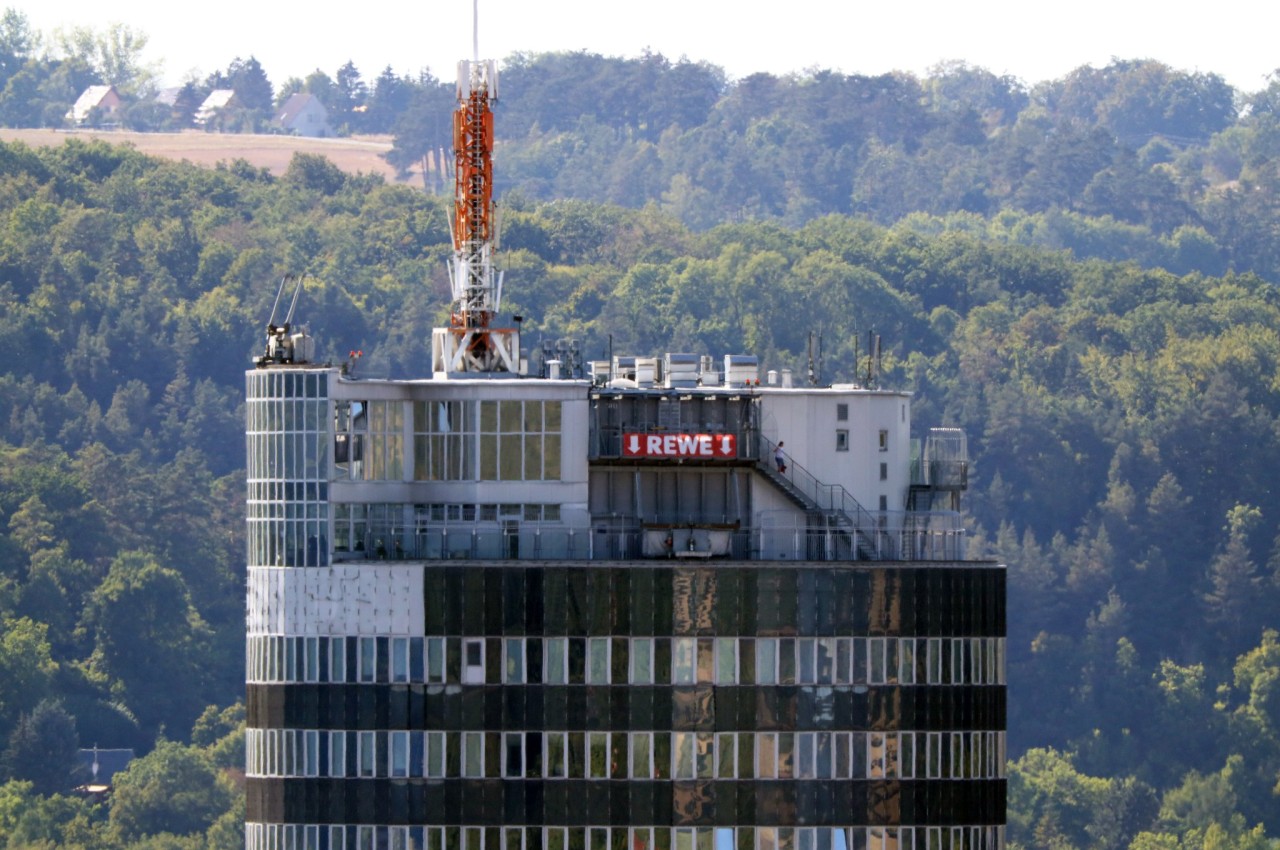 „Subtiler Humor“ in Jena? Für wen ist dieses Schild gedacht?