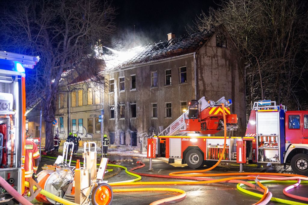 Die Feuerwehr kommt einfach nicht zur Ruhe! In Gotha hat es schon wieder gebrannt.