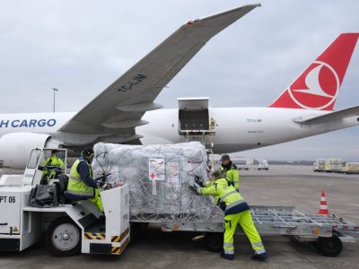 Die Hilfsflüge vom Flughafen Leipzig aus in die Erdbeben-Region in der Türkei sind ein Segen für die Menschen dort. Bei einem Flug nach Syrien gab es zunächst Probleme.