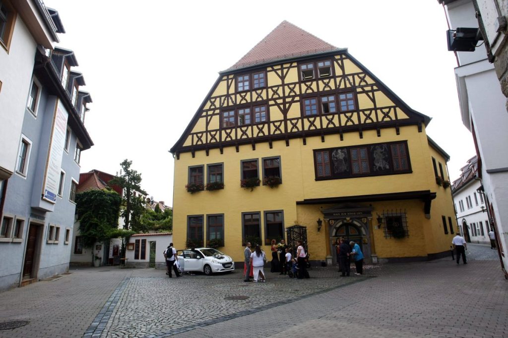 Das Hochzeitshaus in Erfurt meldet trotz Baustelle viele Anmeldungen. 