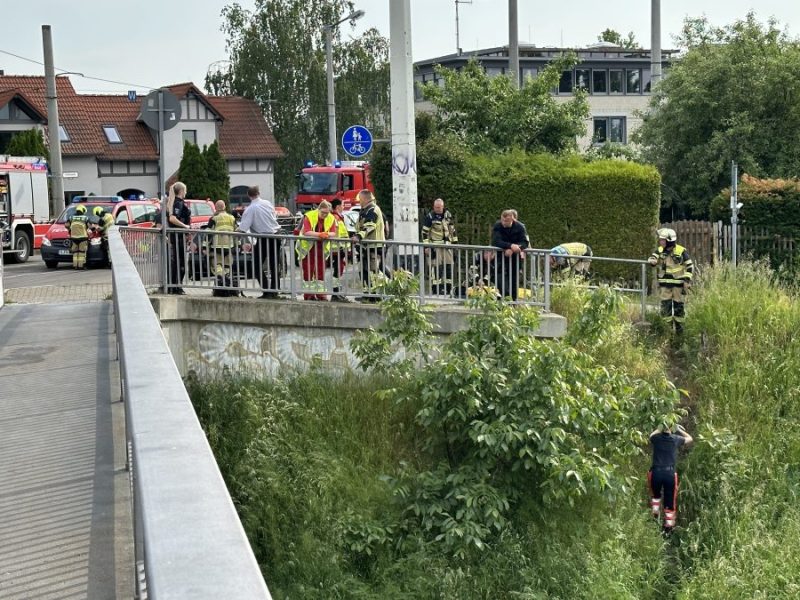 Thüringen: Unglück oder Gewalttat? Passanten finden Leiche am Flussufer