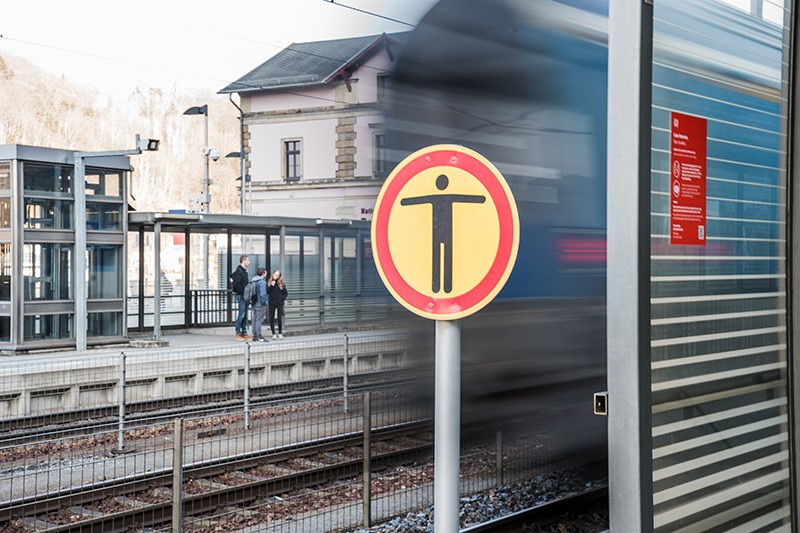 Auch in Thüringen gilt: Bahngleise sind absolut lebensgefährlich.