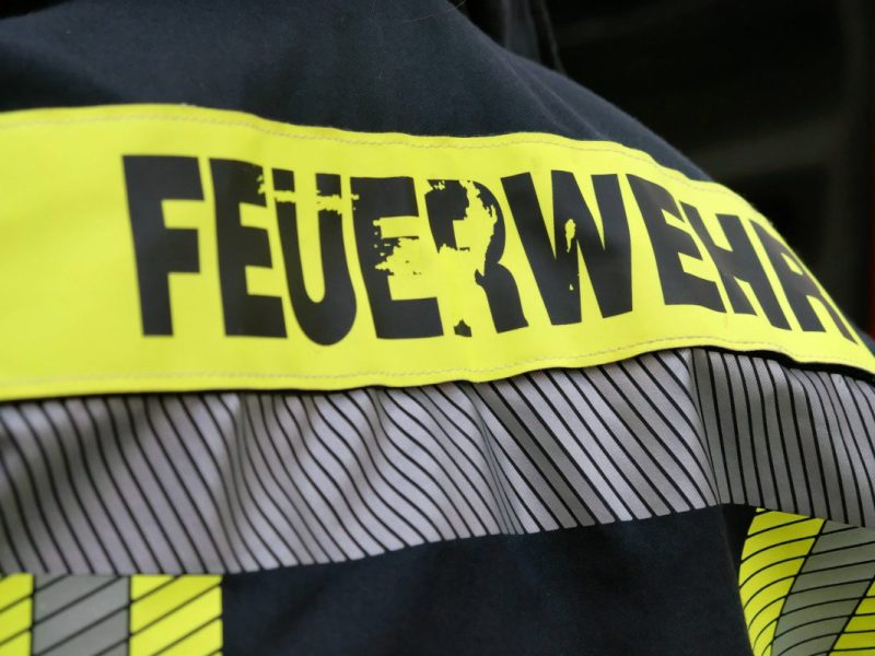 Thüringen: Brand-Drama in Sömmerda! Feuerwehrmann stürzt in die Tiefe