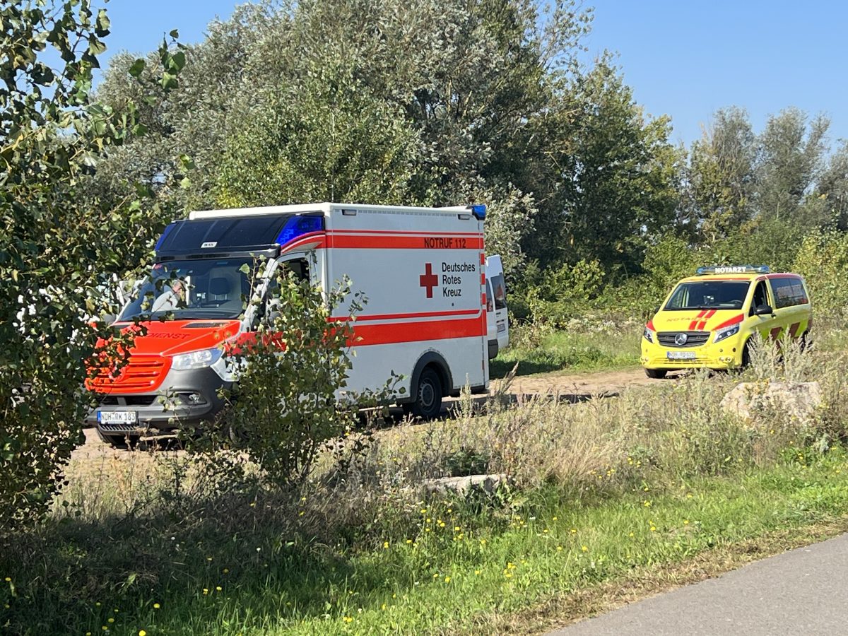 Nur einen Tag nach dem tödlichen Tauchgang im Sundhäuser See wurden die Einsatzkräfte schon wieder ans Ufer gerufen.