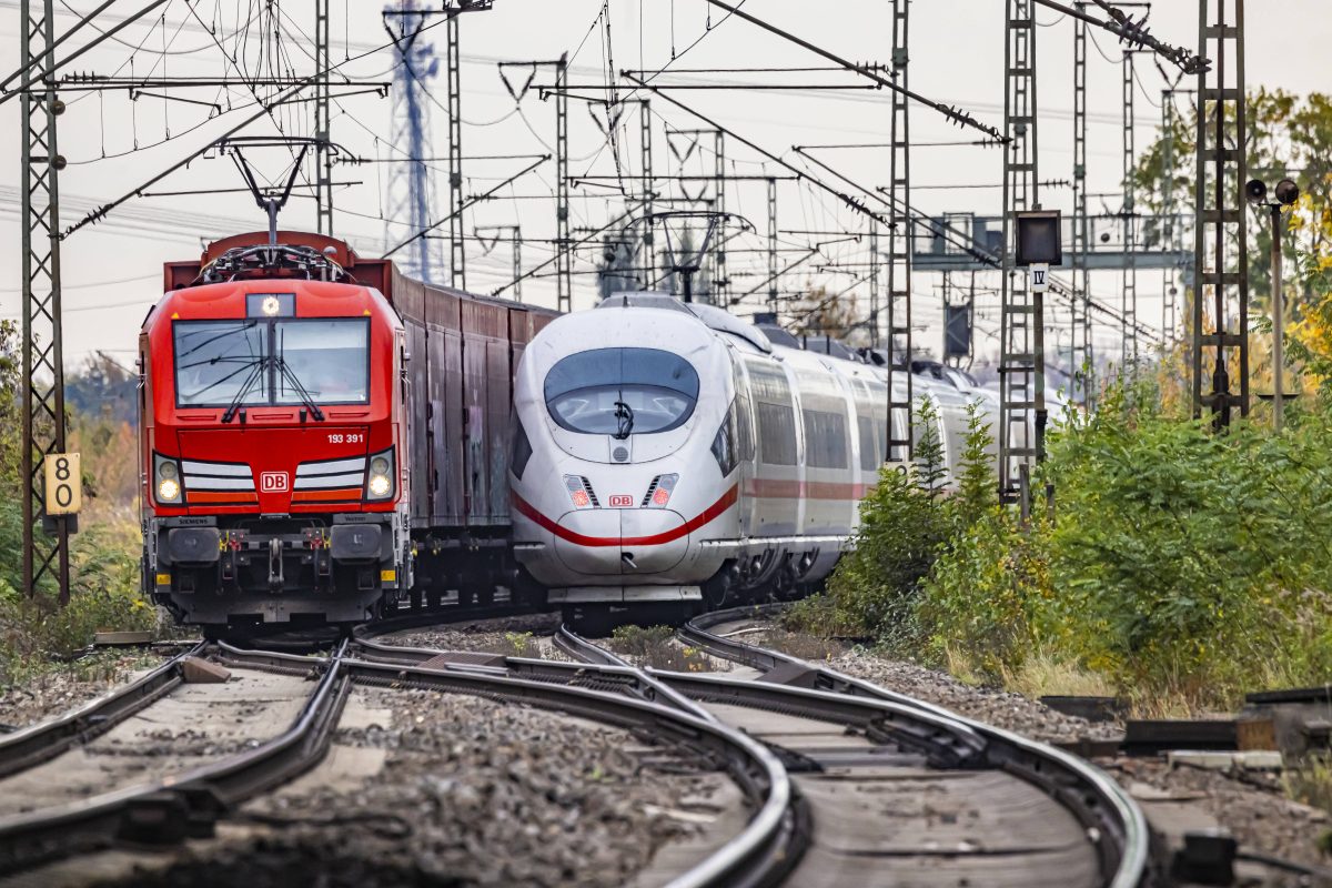 Deutsche Bahn löst Versprechen für besseren Mobilfunkempfang ein.