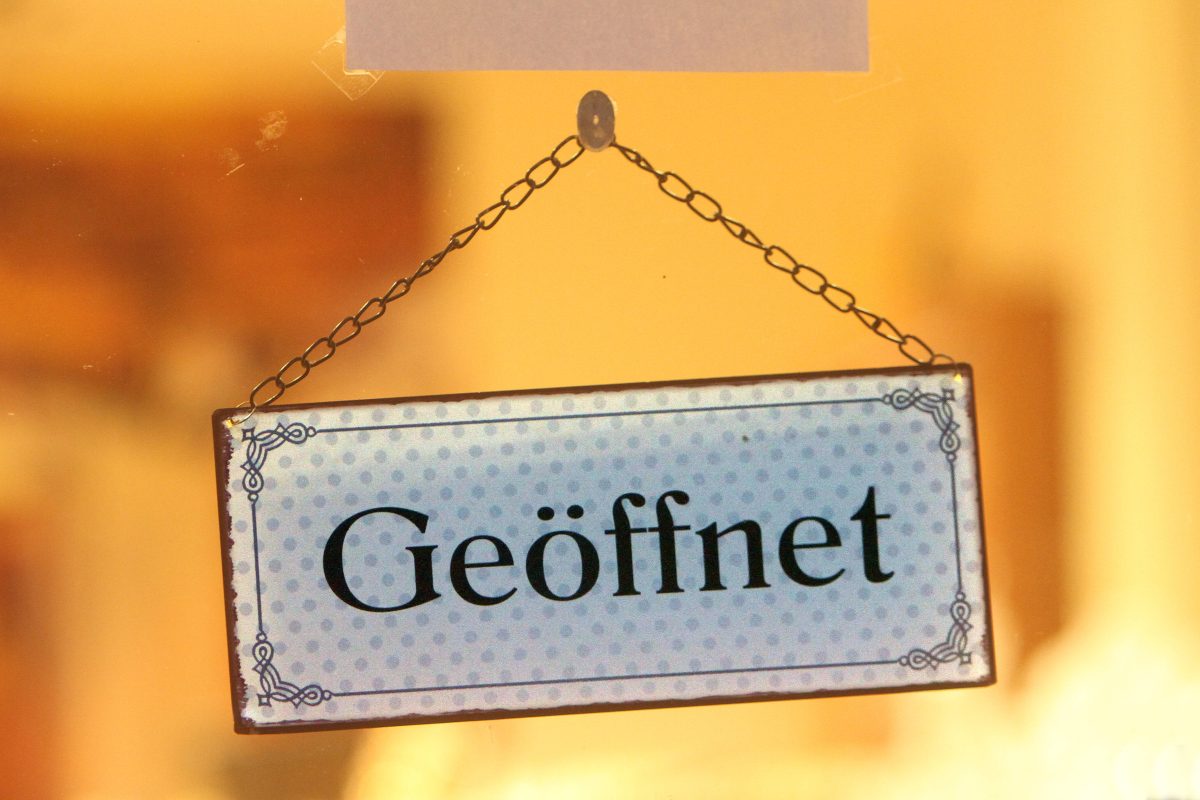 Geöffnet-Schild