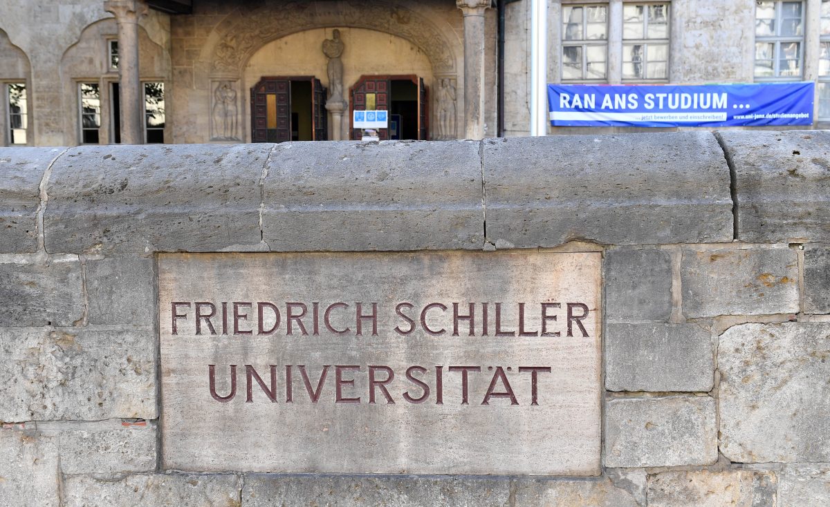 Bittere Nachrichten für die Uni Jena. Offenbar stehen viele Stellen auf der Kippe. Jetzt gibt es Widerstand!