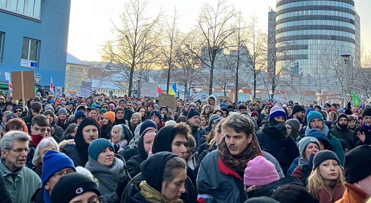 Am Rathaus in Jena war es am Freitag ganz schön voll.