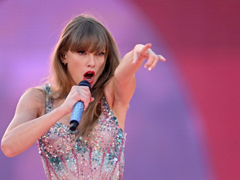 Taylor Swift entdeckt jungen Fan im Publikum: Sie zögert keine Sekunde
