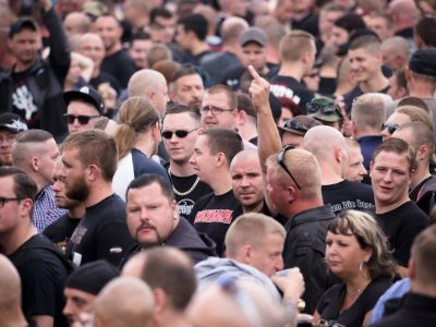 Thüringen: Dürfen Extremisten Verantwortung in Ämtern übernehmen?