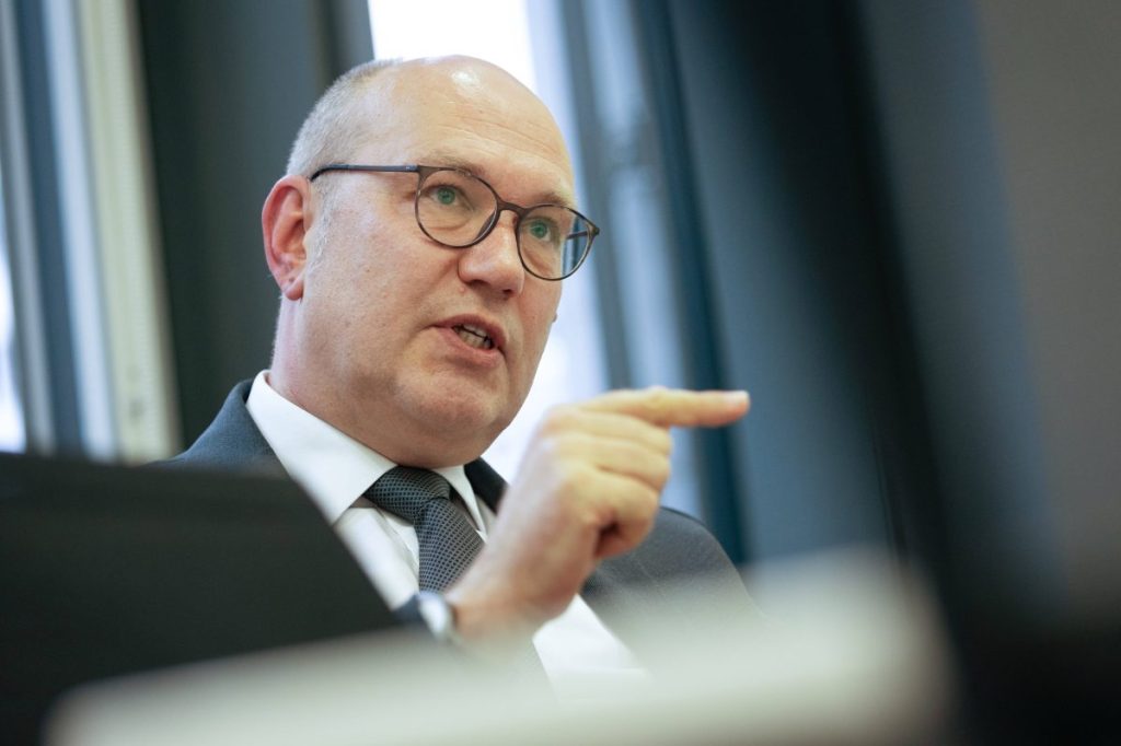 Diakonie-Präsident Rüdiger Schuch warnt vor der AfD.