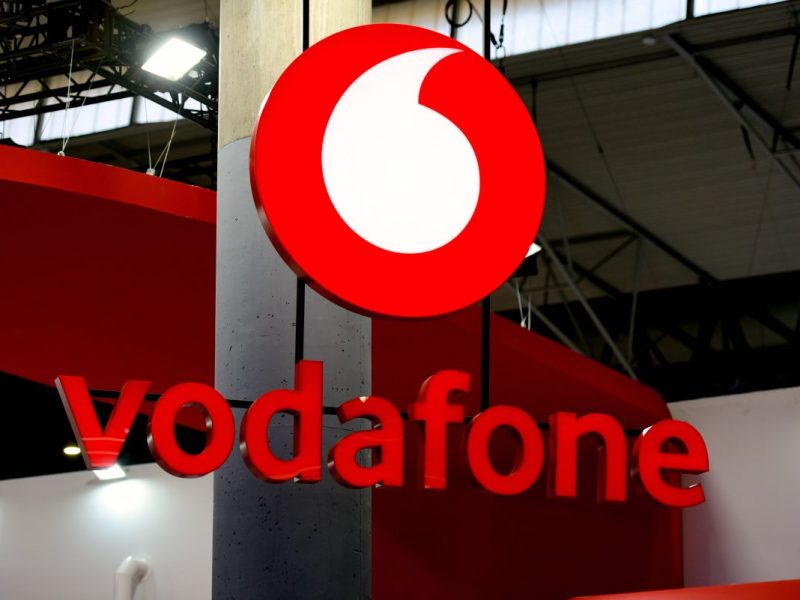 Vodafone vor Gericht: Millionen Kunden schauen genau hin – bekommen sie Geld zurück?