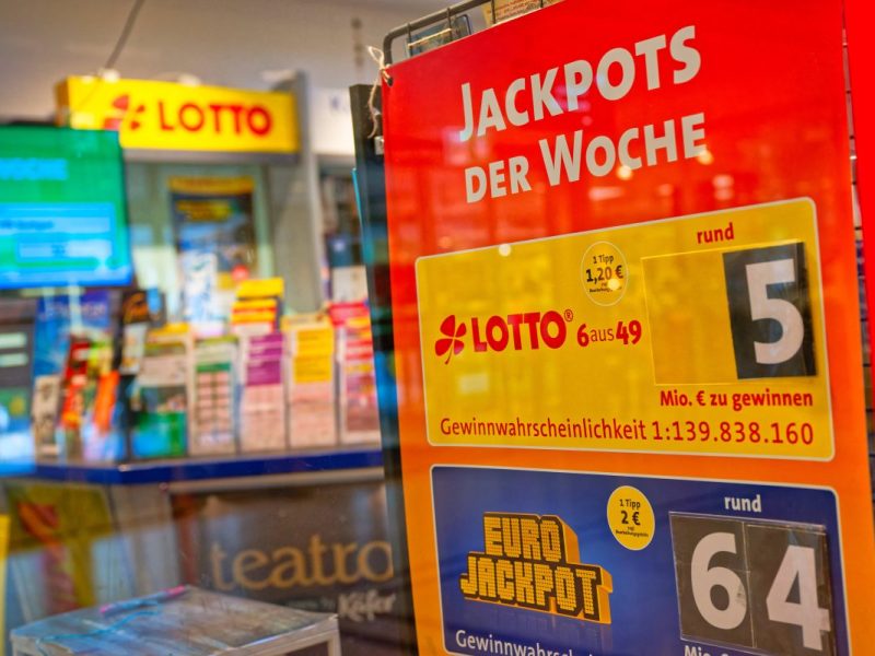 Lotto: Ehepaar knackt Jackpot – dann folgt ein Anruf, der alles verändert