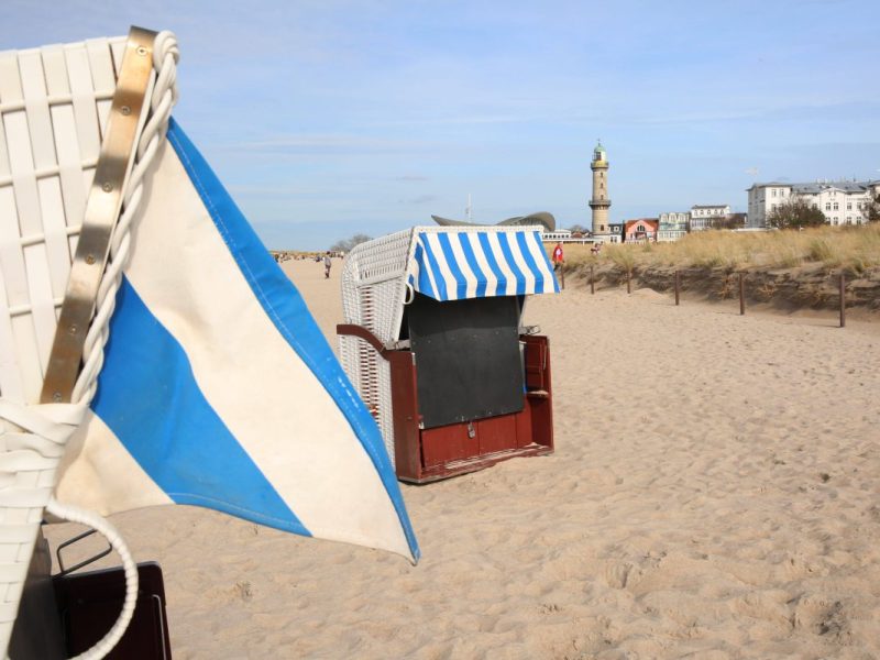 Urlaub an der Ostsee: Teuer-Schock! 96 Euro für Parken an der Küste