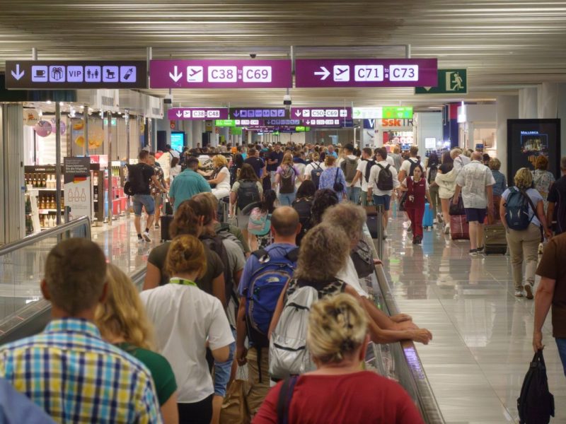 Flughafen Mallorca: Urlauber genervt – „Wollen einfach nur nach Hause“