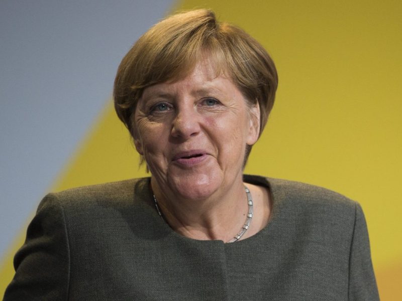 Angela Merkel: Details zu ihrem Buch kommen raus – prompt reagieren ihre Gegner heftig