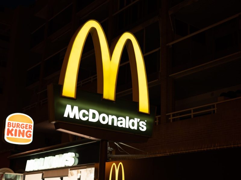 McDonald’s: Ansturm auf neues Cola-Glas – Kunden toben vor Wut: „Größte Verarsche“