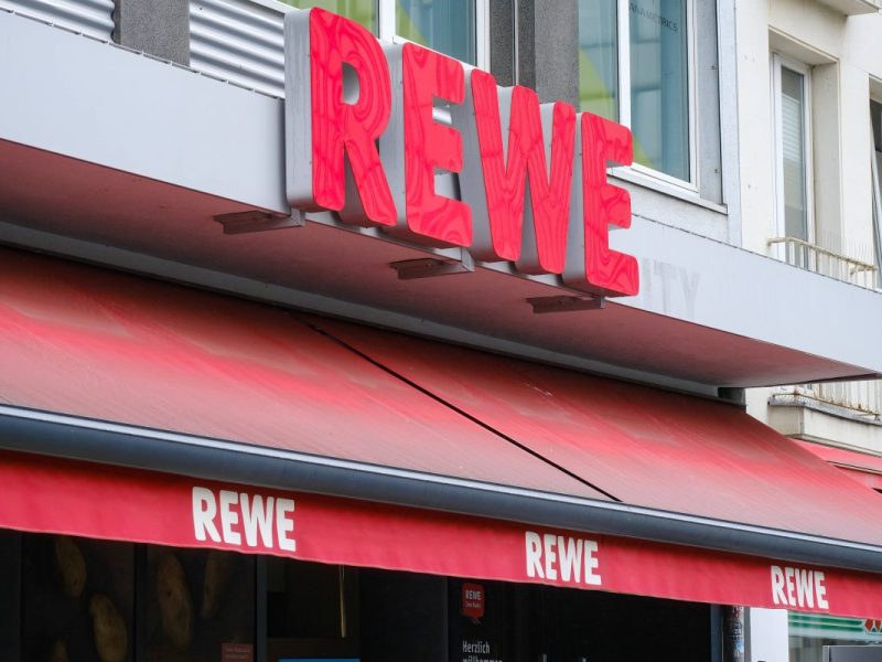 Rewe: Kunden müssen höllisch aufpassen – illegales Produkt in Umlauf
