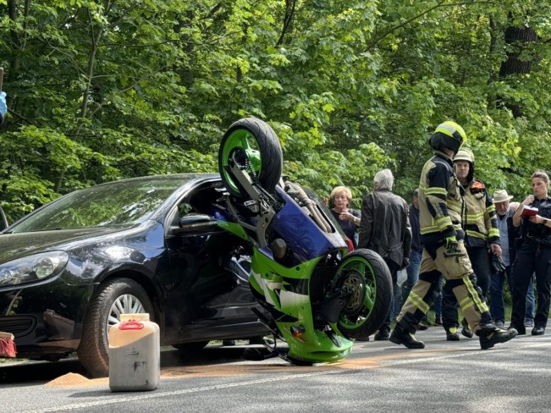 Thüringen: Schlimmer Verkehrsunfall bei Gera – Motorradfahrer schwer verletzt