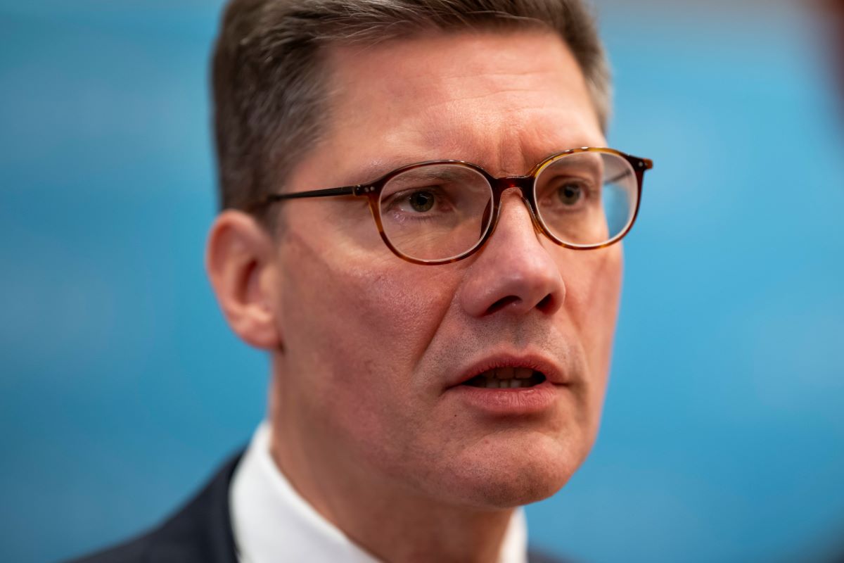 Der CDU-Bundestagsabgeordnete Christian Hirte beschäftigte Russen mit FSB-Kontakten.