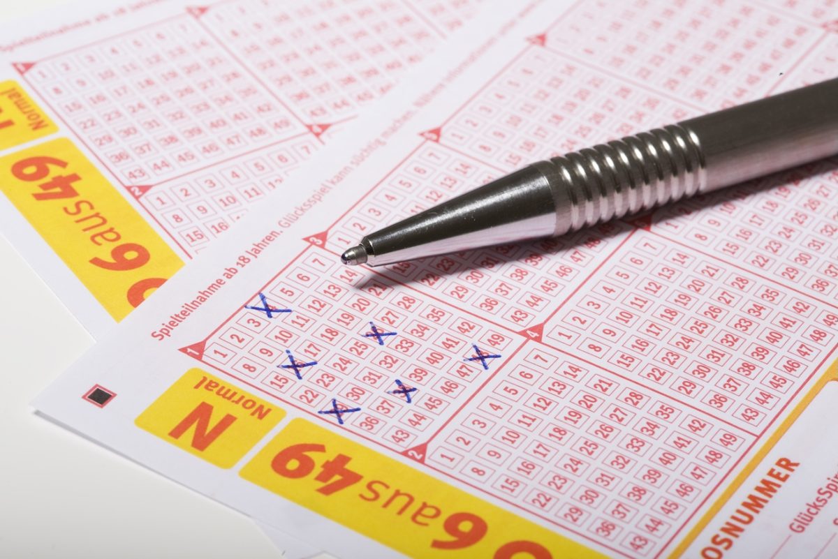 Lotto in Thüringen: Lottoschein mit 6 Kreuzen