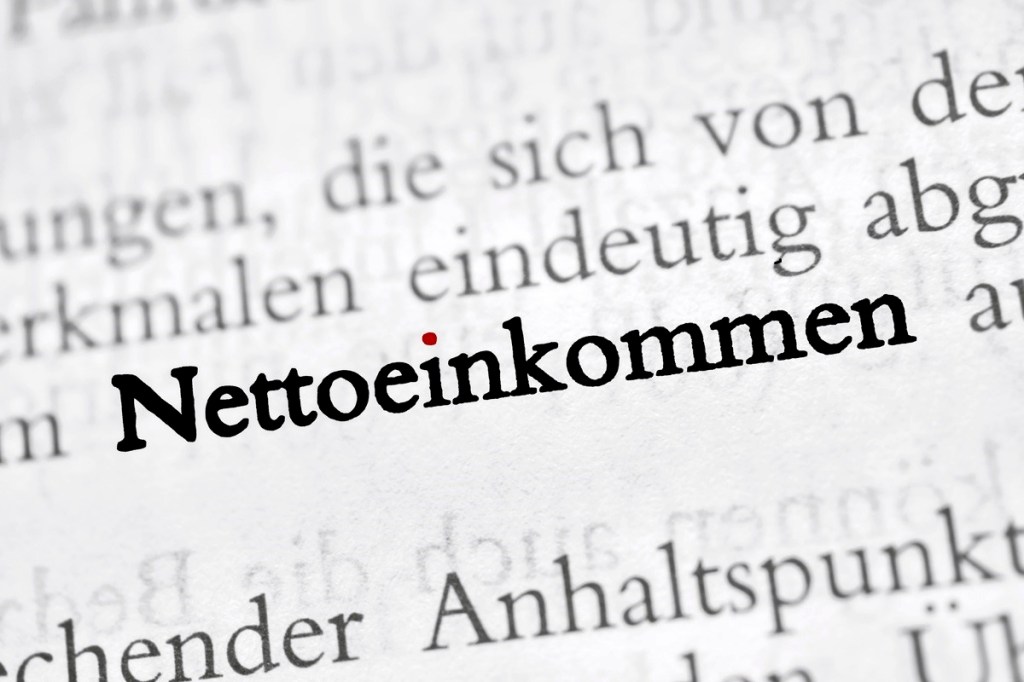 Rund die Hälfte kassiert der Staat? 