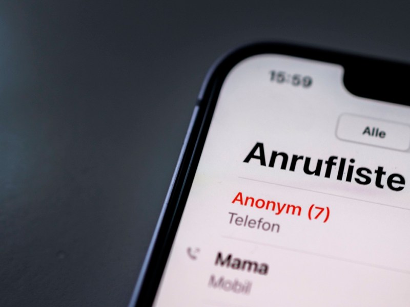 Spam-Anrufer terrorisieren ganz Deutschland – diese Nummer solltest du ignorieren