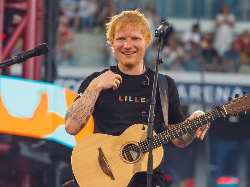 Ed Sheeran in Hamburg: Versteckte Botschaft auf seinen Sneakern