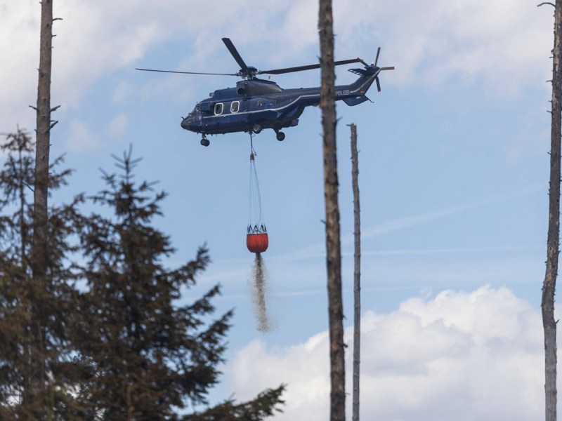 Historischer Waldbrand in Thüringen ++ Noch keine Entwarnung ++ „Phasen, wo Probleme auftreten“